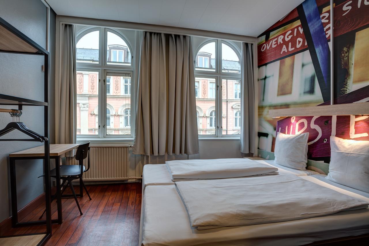 Zweibettzimmer